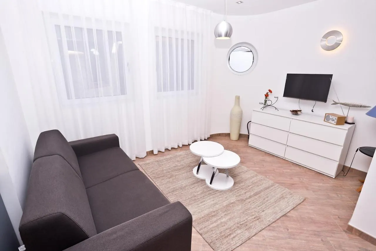 Apartment I&I Poreč 0*,